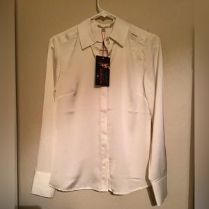 NWT The Limited “Scandal Collection” Cream Career Button Down Shirt